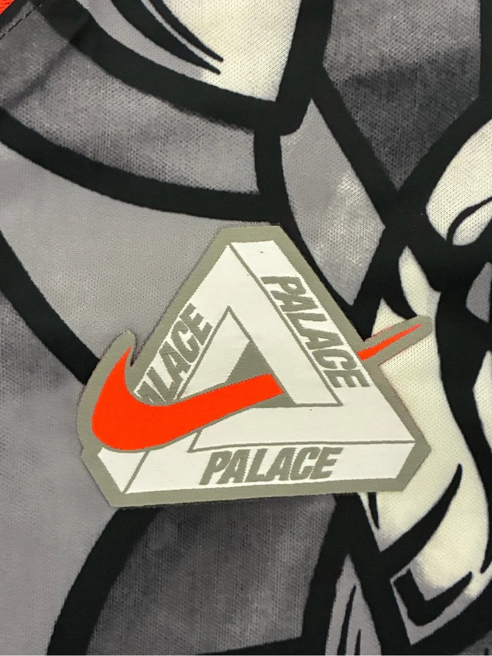 Palace x Nike England Soccer Jersey Gray in size large - Picture 4 of 9